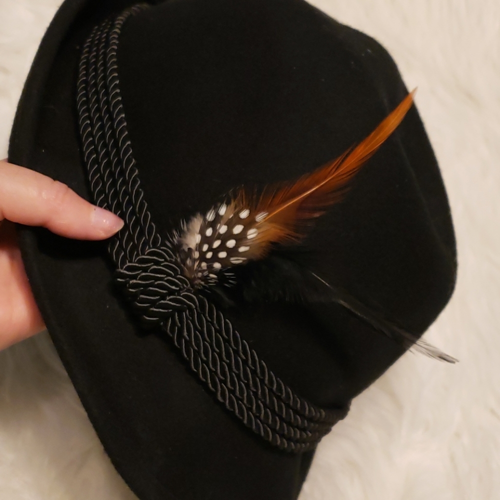 Hat - Picture 5 of 7